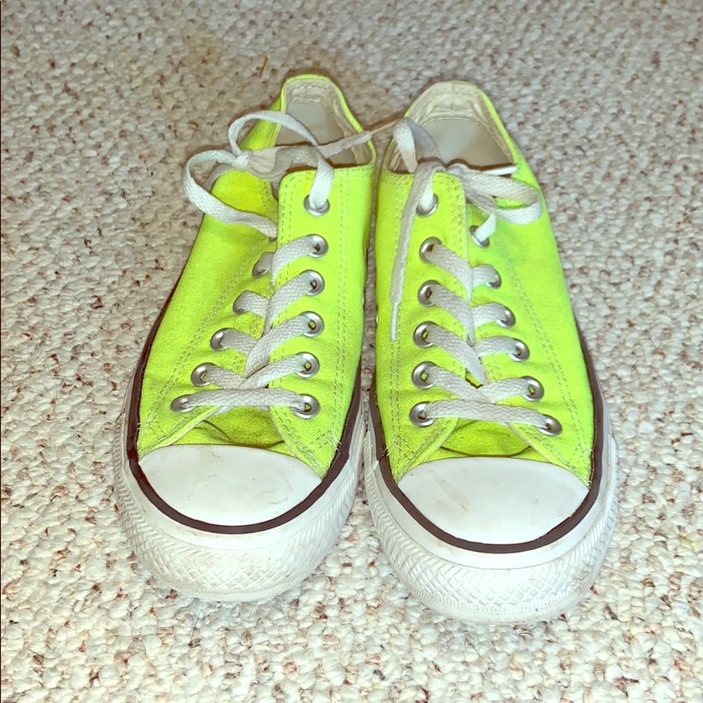 Neon yellow converse women’s size 7